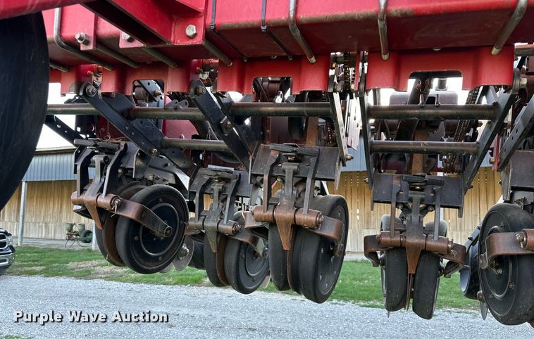 image for item NT9074 2009 Case IH 1240 Early Riser split row planter