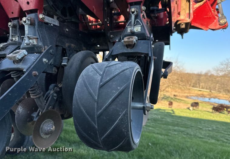 image for item NT9074 2009 Case IH 1240 Early Riser split row planter