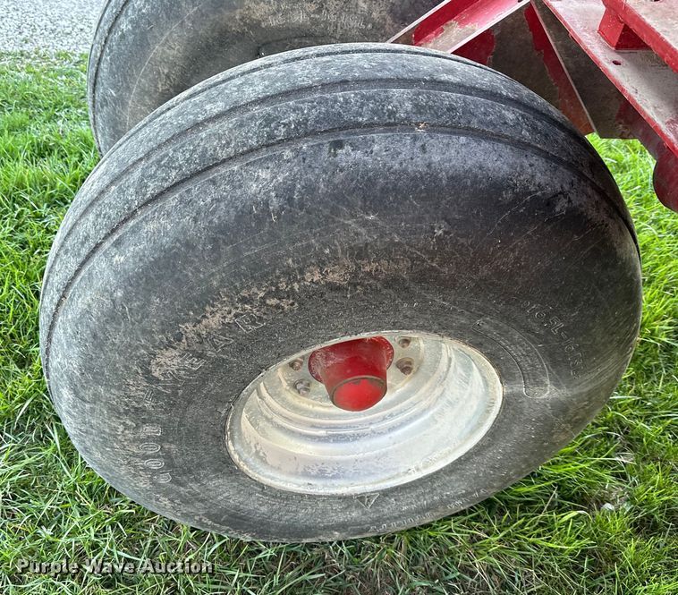 image for item NT9074 2009 Case IH 1240 Early Riser split row planter