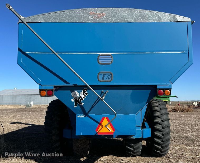 image for item OA9593 Kinze 1040 grain cart