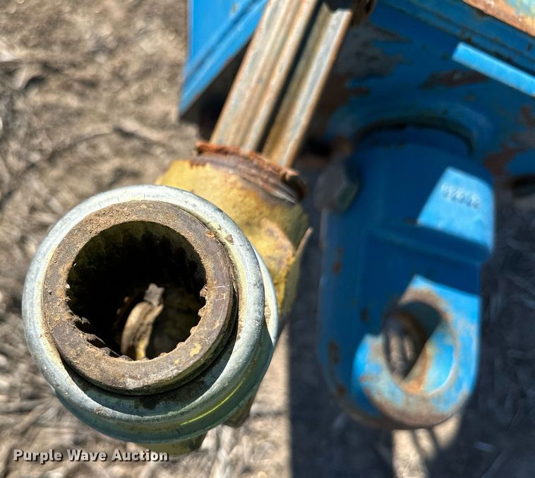 image for item OA9593 Kinze 1040 grain cart