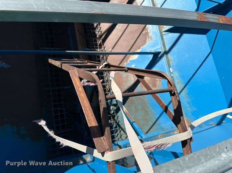 image for item OA9593 Kinze 1040 grain cart