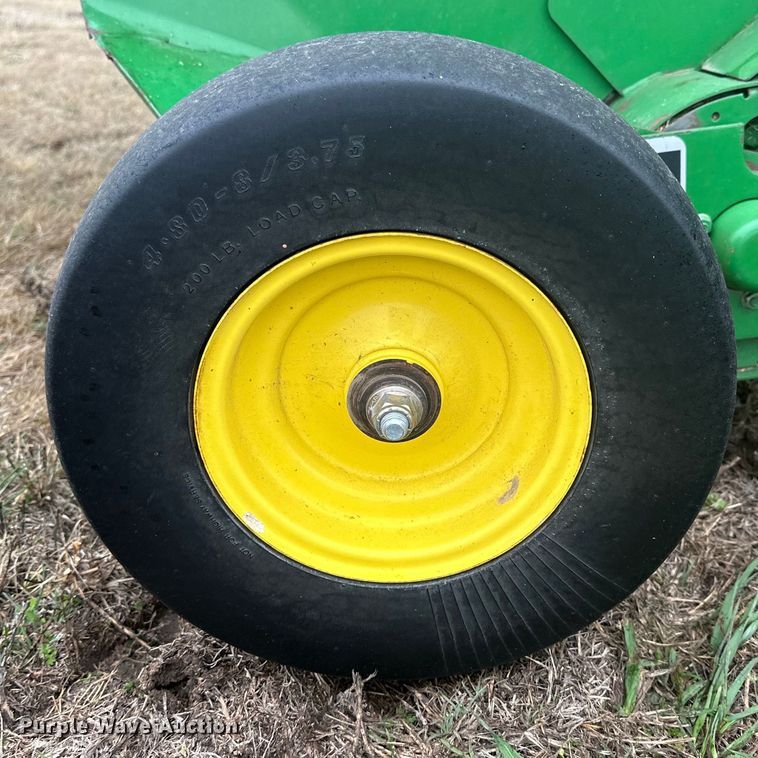 image for item OE9022 2012 John Deere 568 Mega Wide Plus round baler
