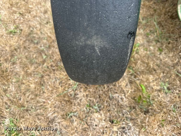 image for item OE9022 2012 John Deere 568 Mega Wide Plus round baler