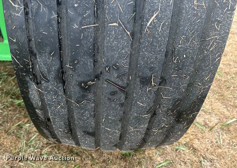 image for item OE9022 2012 John Deere 568 Mega Wide Plus round baler