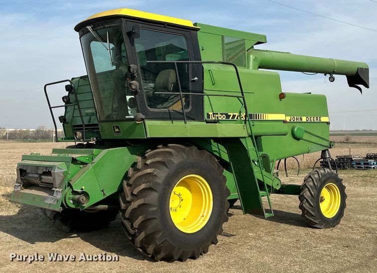 image for item OE9049 1983 John Deere 7720 Turbo combine