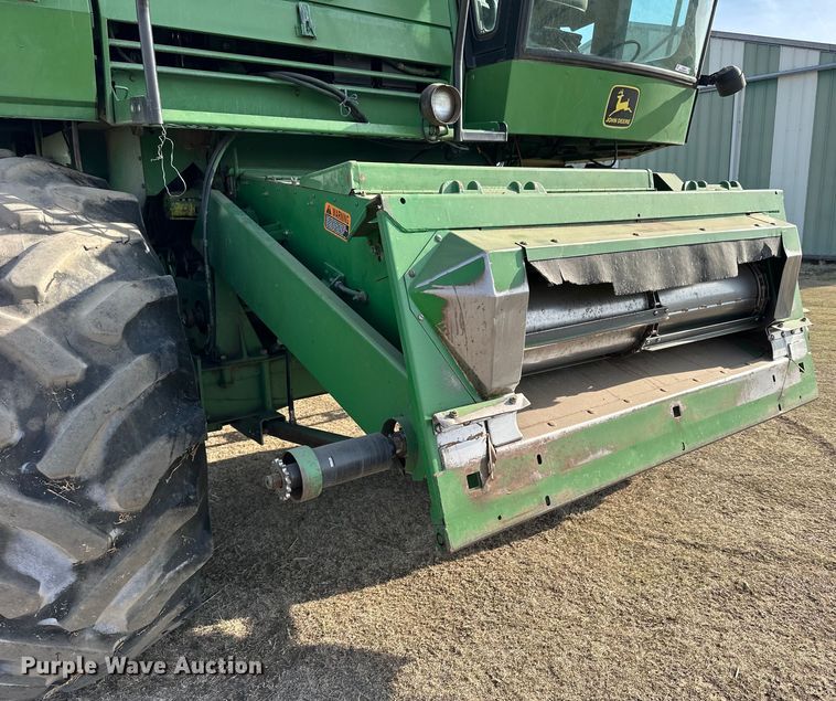 image for item OE9049 1983 John Deere 7720 Turbo combine