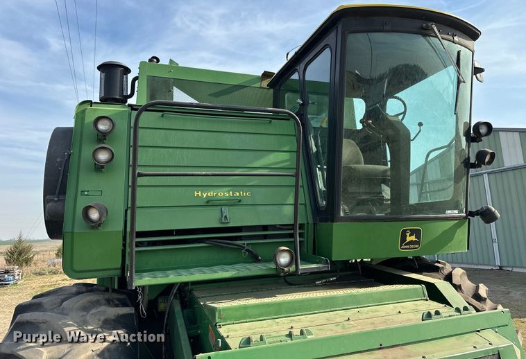 image for item OE9049 1983 John Deere 7720 Turbo combine