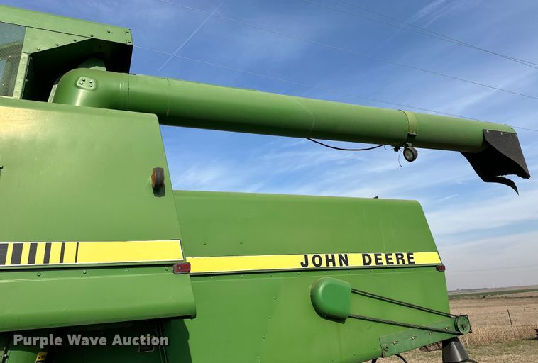 image for item OE9049 1983 John Deere 7720 Turbo combine