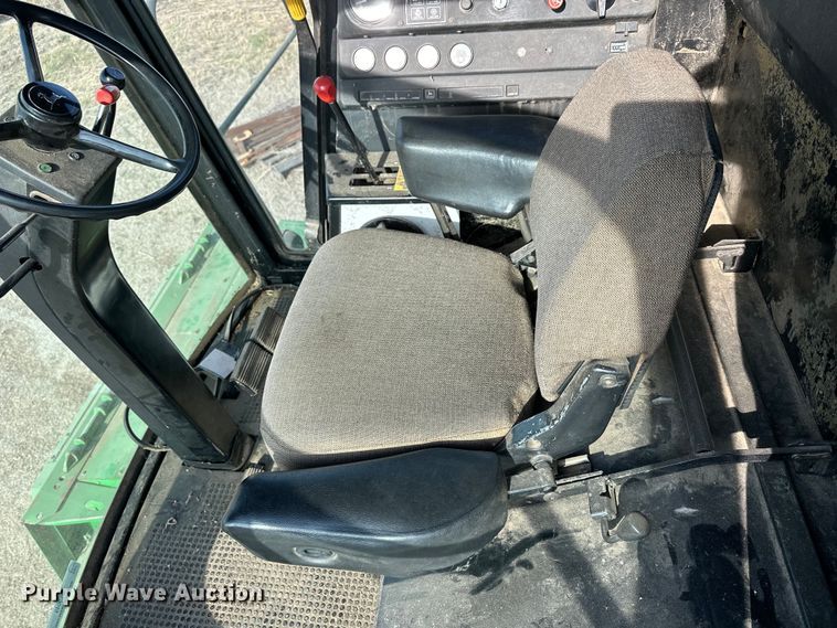 image for item OE9049 1983 John Deere 7720 Turbo combine