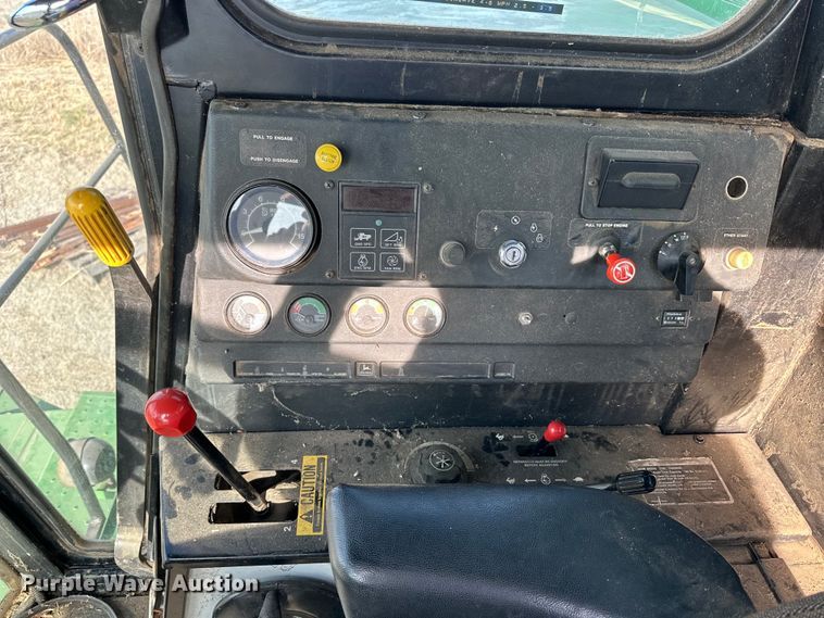 image for item OE9049 1983 John Deere 7720 Turbo combine