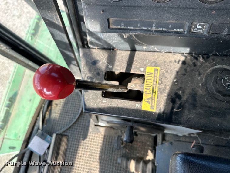 image for item OE9049 1983 John Deere 7720 Turbo combine