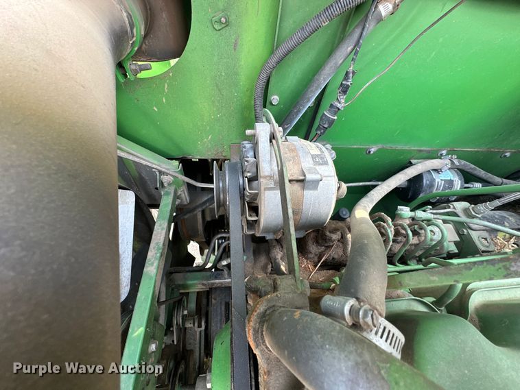 image for item OE9049 1983 John Deere 7720 Turbo combine