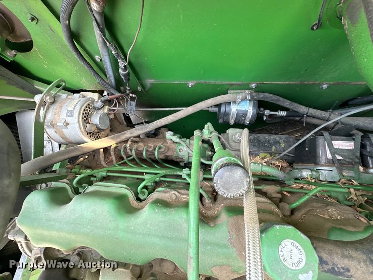 image for item OE9049 1983 John Deere 7720 Turbo combine