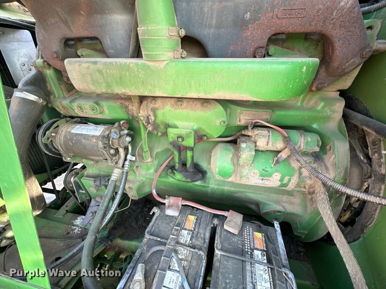image for item OE9049 1983 John Deere 7720 Turbo combine