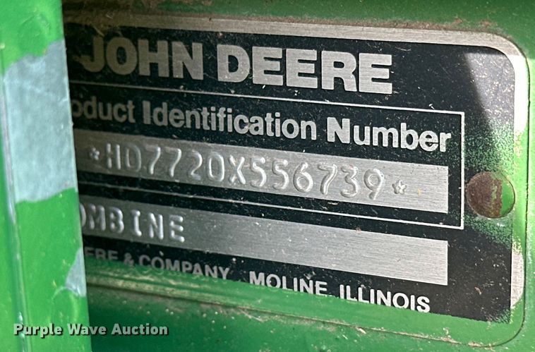 image for item OE9049 1983 John Deere 7720 Turbo combine