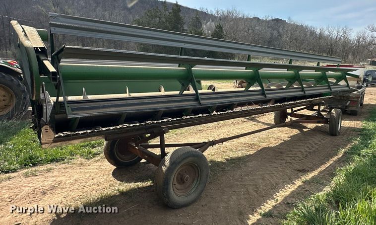 image for item OE9051 John Deere 224 rigid head