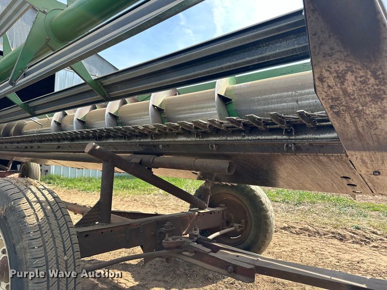 image for item OE9051 John Deere 224 rigid head