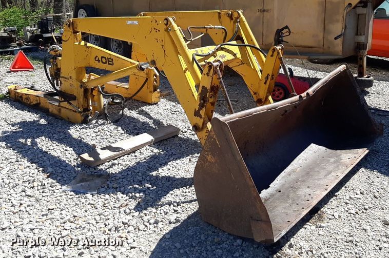 image for item OF9669 Massey Ferguson 40B loader