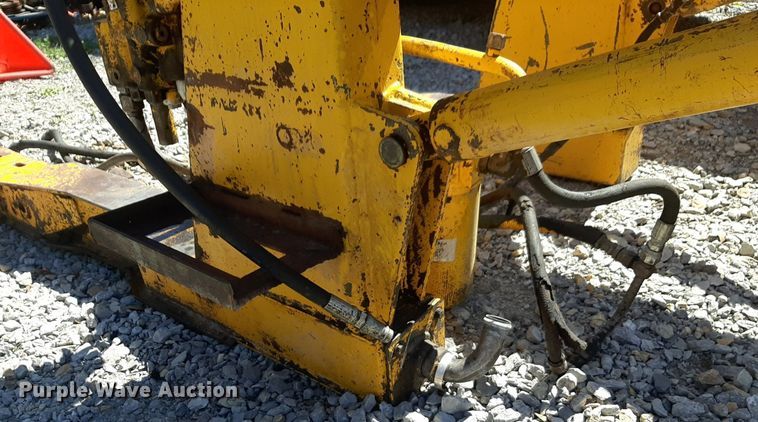 image for item OF9669 Massey Ferguson 40B loader
