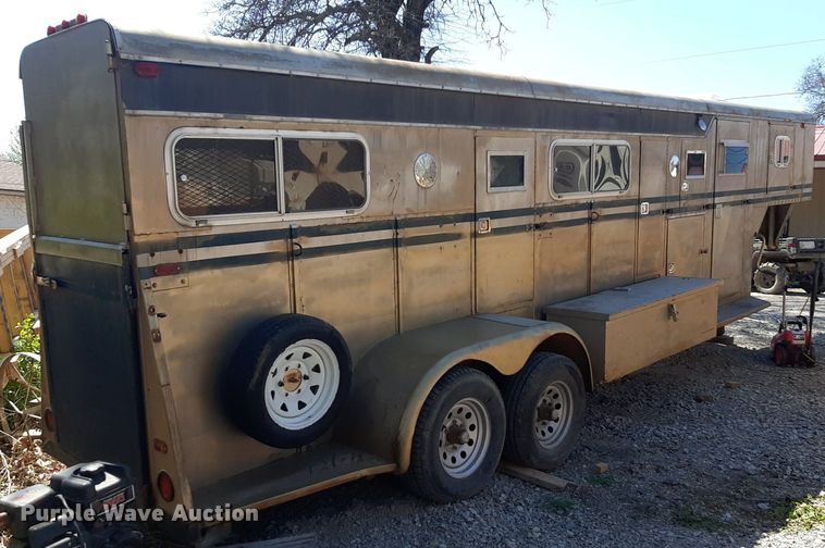 image for item OF9672 Livestock trailer