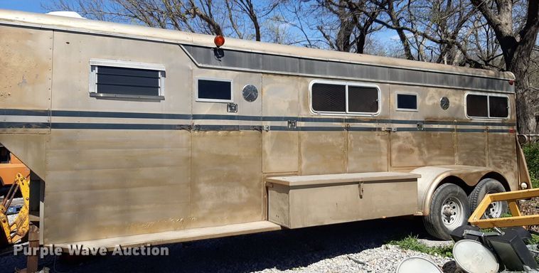 image for item OF9672 Livestock trailer