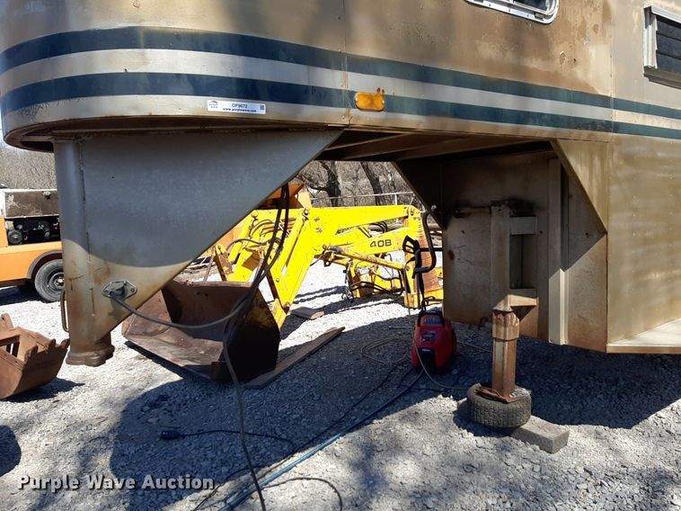 image for item OF9672 Livestock trailer