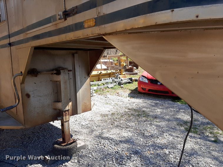image for item OF9672 Livestock trailer