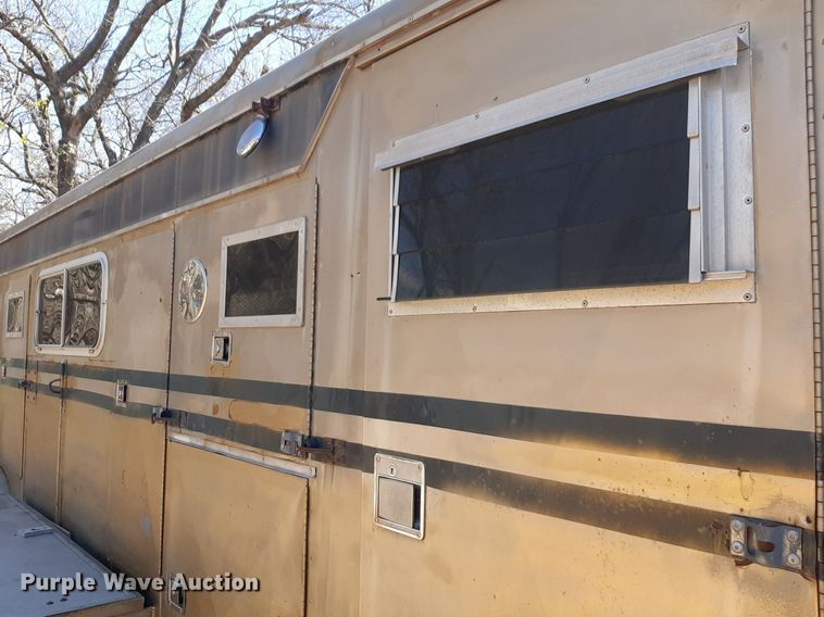 image for item OF9672 Livestock trailer