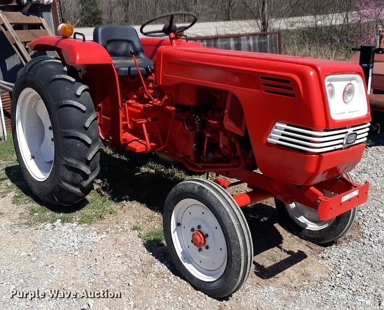 image for item OF9689 Shibaura SD2200 tractor