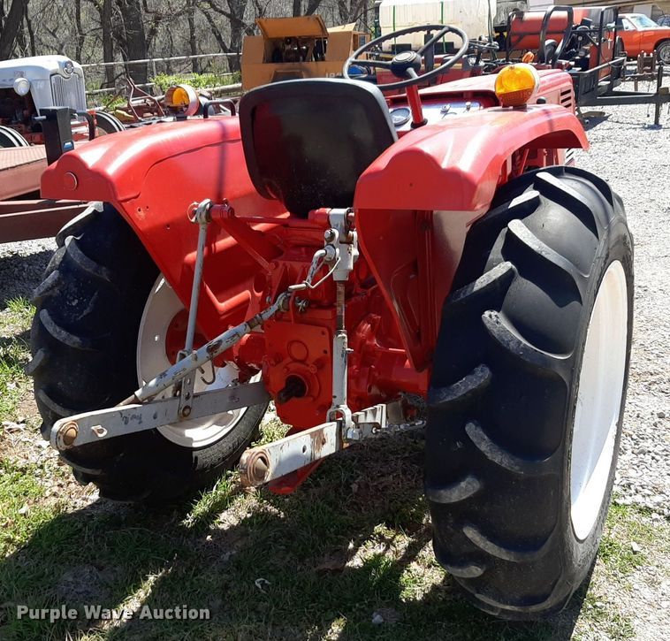 image for item OF9689 Shibaura SD2200 tractor