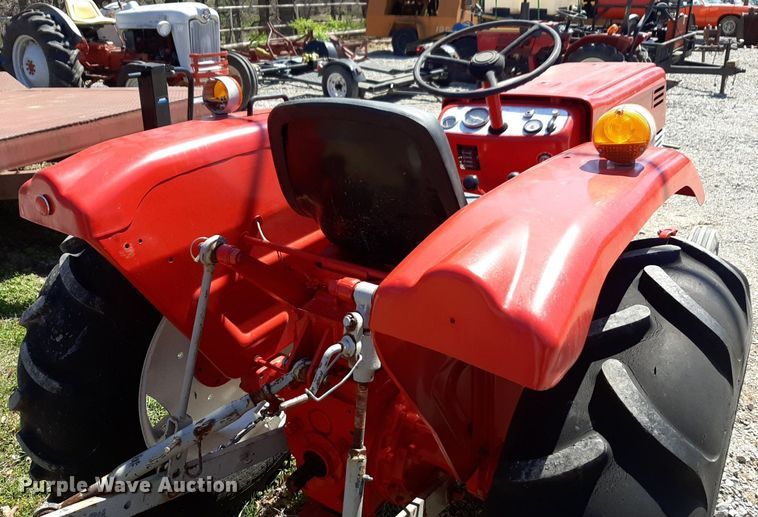 image for item OF9689 Shibaura SD2200 tractor