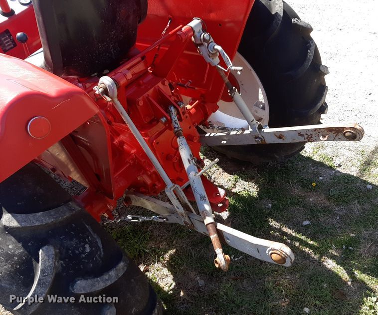 image for item OF9689 Shibaura SD2200 tractor