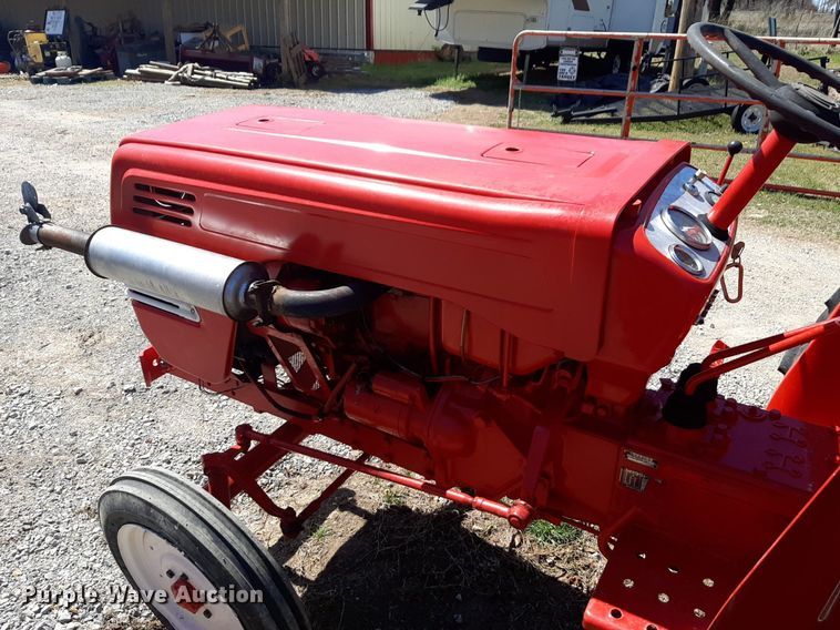 image for item OF9689 Shibaura SD2200 tractor