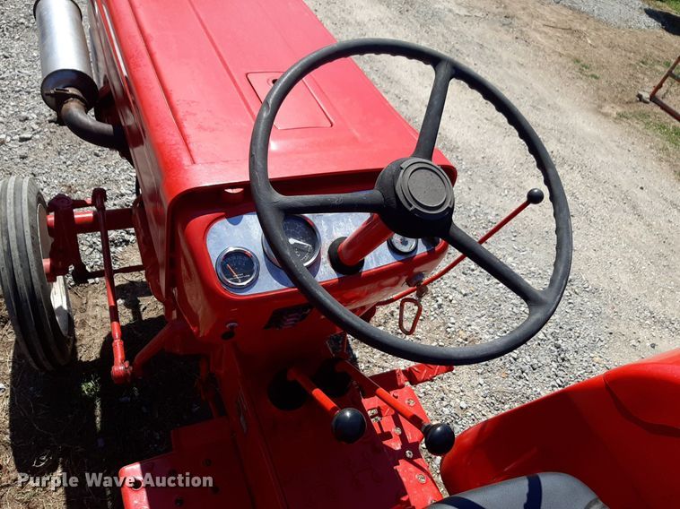 image for item OF9689 Shibaura SD2200 tractor