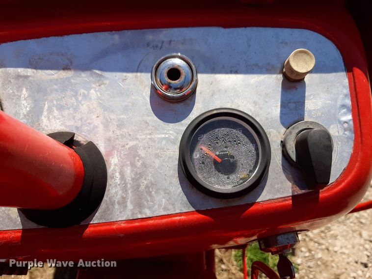 image for item OF9689 Shibaura SD2200 tractor