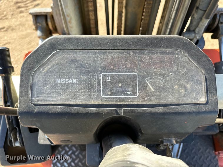 image for item OI9009 Nissan 40 forklift