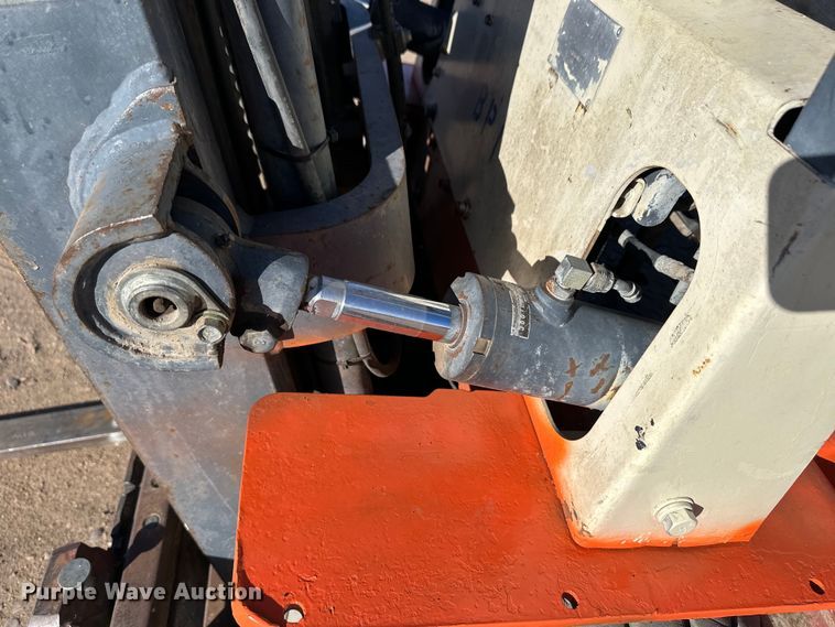 image for item OI9009 Nissan 40 forklift