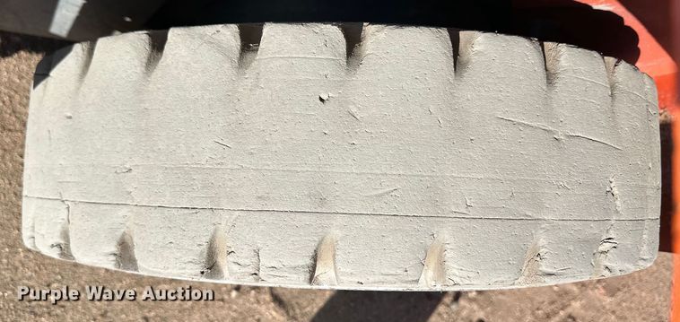 image for item OI9009 Nissan 40 forklift