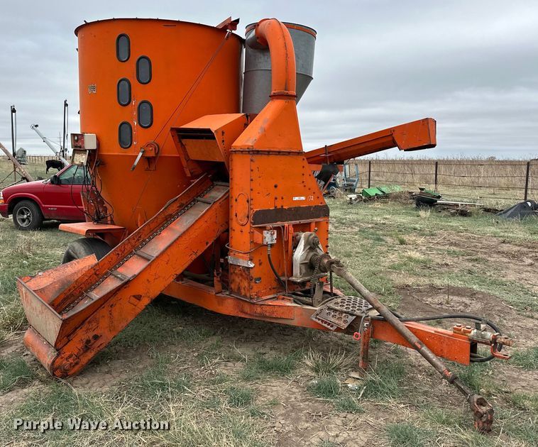 image for item OI9015 Wetmore 888 feed mixer