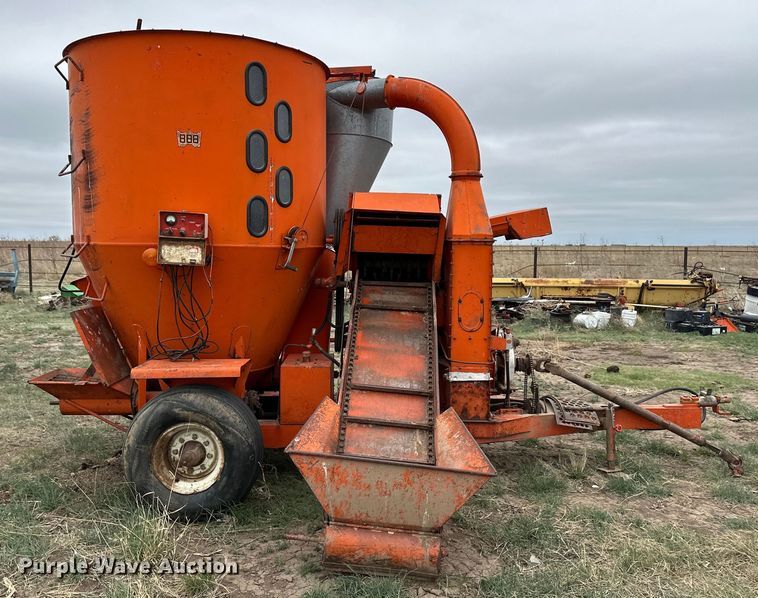 image for item OI9015 Wetmore 888 feed mixer