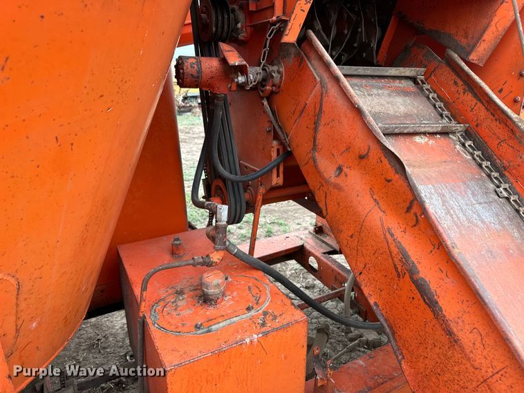 image for item OI9015 Wetmore 888 feed mixer