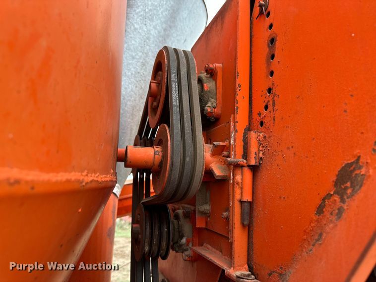 image for item OI9015 Wetmore 888 feed mixer