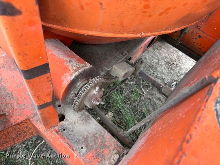 image for item OI9015 Wetmore 888 feed mixer