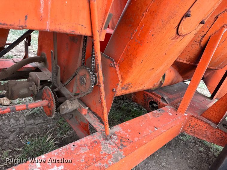 image for item OI9015 Wetmore 888 feed mixer