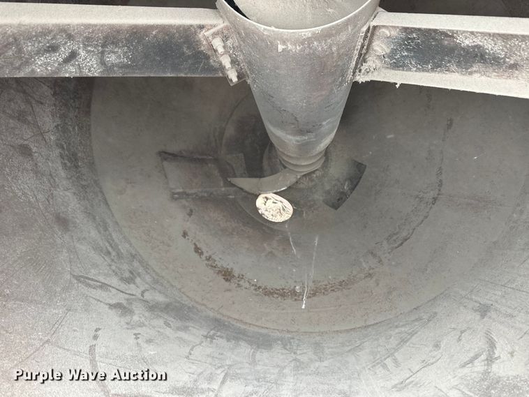 image for item OI9015 Wetmore 888 feed mixer