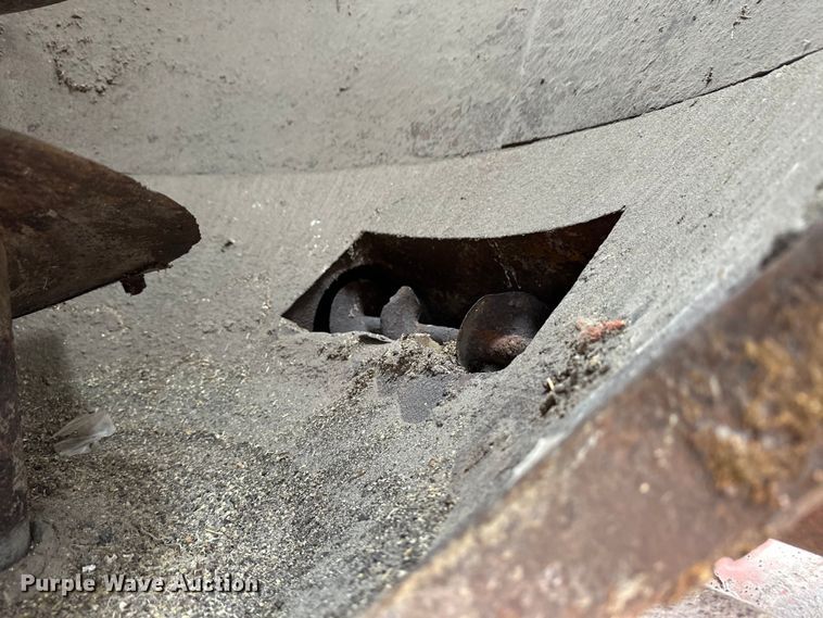 image for item OI9015 Wetmore 888 feed mixer