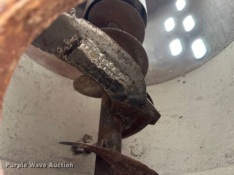 image for item OI9015 Wetmore 888 feed mixer