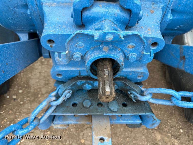 image for item OI9016 1974 Ford 5000 tractor