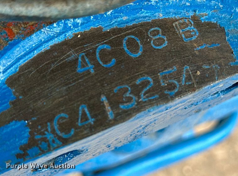 image for item OI9016 1974 Ford 5000 tractor